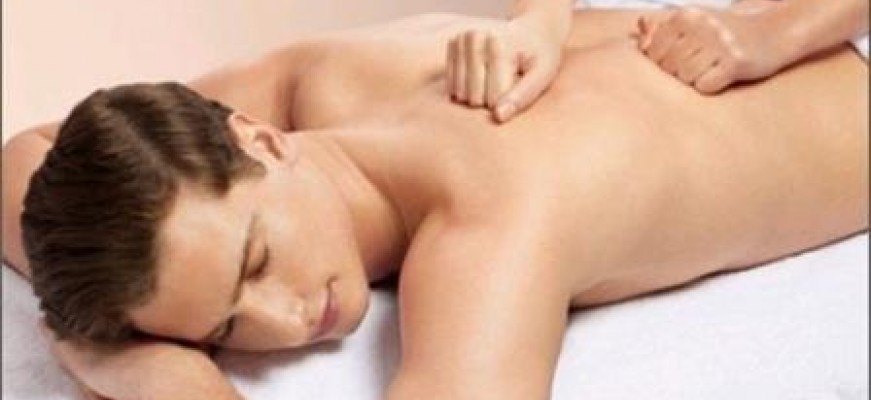 Chữa xuất tinh sớm bằng cách bấm một số huyệt vị châm cứu thông dụng